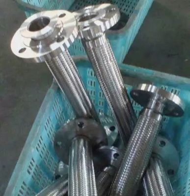 Chine tuyau en acier inoxydable / tuyau métallique flexible / tuyau métallique / tuyau souple haute pression / tuyau SS304 fournisseur