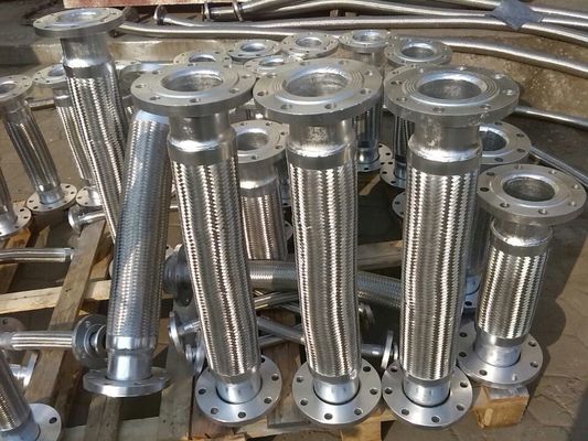 Ensemble de tuyaux métalliques flexibles avec raccords de brides / ensemble de raccords de brides de tuyaux flexibles en acier inoxydable fournisseur
