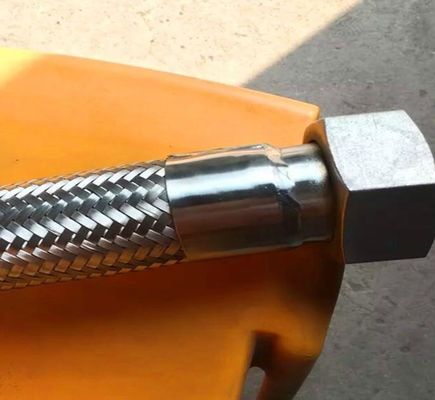 Ensemble de tuyau flexible métallique / ensemble de raccords à bride de tuyau flexible en acier inoxydable fournisseur