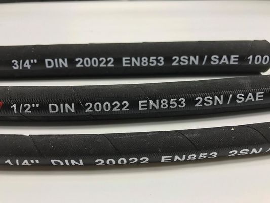 tuyau hydraulique à haute pression / tuyau hydraulique à haute pression EN856 4SH /4 tuyau en caoutchouc en fil spirale à haute pression fournisseur