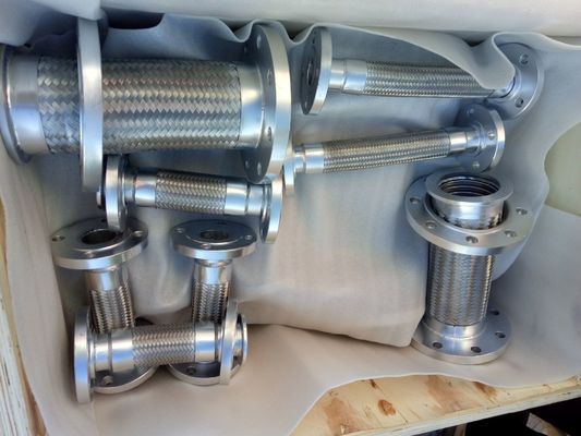 tuyaux métalliques flexibles/ tuyaux en acier inoxydable / absorbeurs de vibrations / tuyaux flexibles SS304/ joints de tuyaux métalliques fournisseur