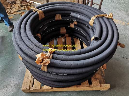 tuyau hydraulique SAE 100 R9, tuyau hydraulique en caoutchouc résistant à l'huile et aux intempéries pour diverses applications fournisseur