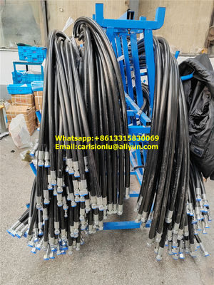 2 Tresses de fils d'acier à haute résistance renforcées de caoutchouc pour systèmes d'eau haute pression fournisseur