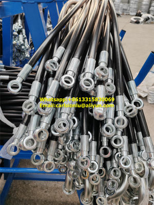 Serre à haute pression noire avec une plage de température de -40 °C à 121 °C qui répond ou dépasse les certifications SAE 100R2AT fournisseur