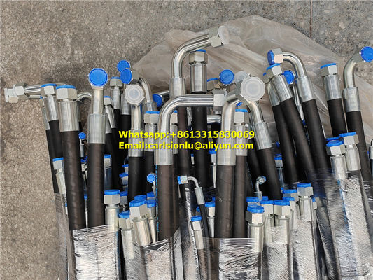 Serre à haute pression noire avec une plage de température de -40 °C à 121 °C qui répond ou dépasse les certifications SAE 100R2AT fournisseur