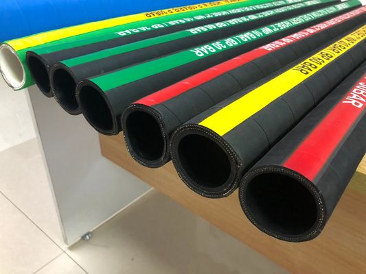 tuyau de vapeur en caoutchouc EPDM à rayon de courbure de 500 mm pour le nettoyage à la vapeur dans les milieux industriels fournisseur