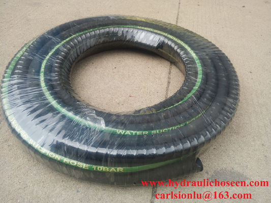 tuyau d'aspiration d'eau adapté à une plage de température de -20 °C à 80 °C et à une pression de 150 à 250 PSI fournisseur