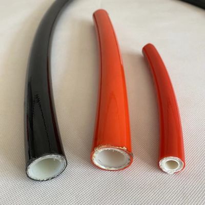 Jusqu'à une plage de pression de 5000 PSI, tuyau hydraulique en plastique thermique à ultra-haute pression SAE 100 R7, SAE 100 R8 fournisseur