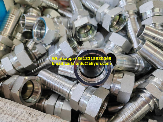 Raccords Accouplements MÉTRIQUE Standard Résistance aux hautes températures jusqu'à 200°F Méthode d'installation par sertissage fournisseur