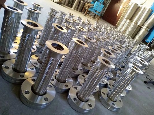 tuyau en acier inoxydable / tuyau métallique flexible / tuyau métallique / tuyau souple haute pression / tuyau SS304 fournisseur