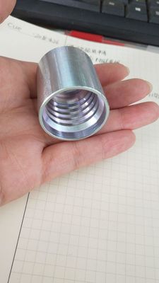 les raccords hydrauliques / raccords de tuyaux / raccords en acier au carbone / raccords en acier inoxydable /metrique, JIS, JIC, ORFS, BSPT, SAE fournisseur